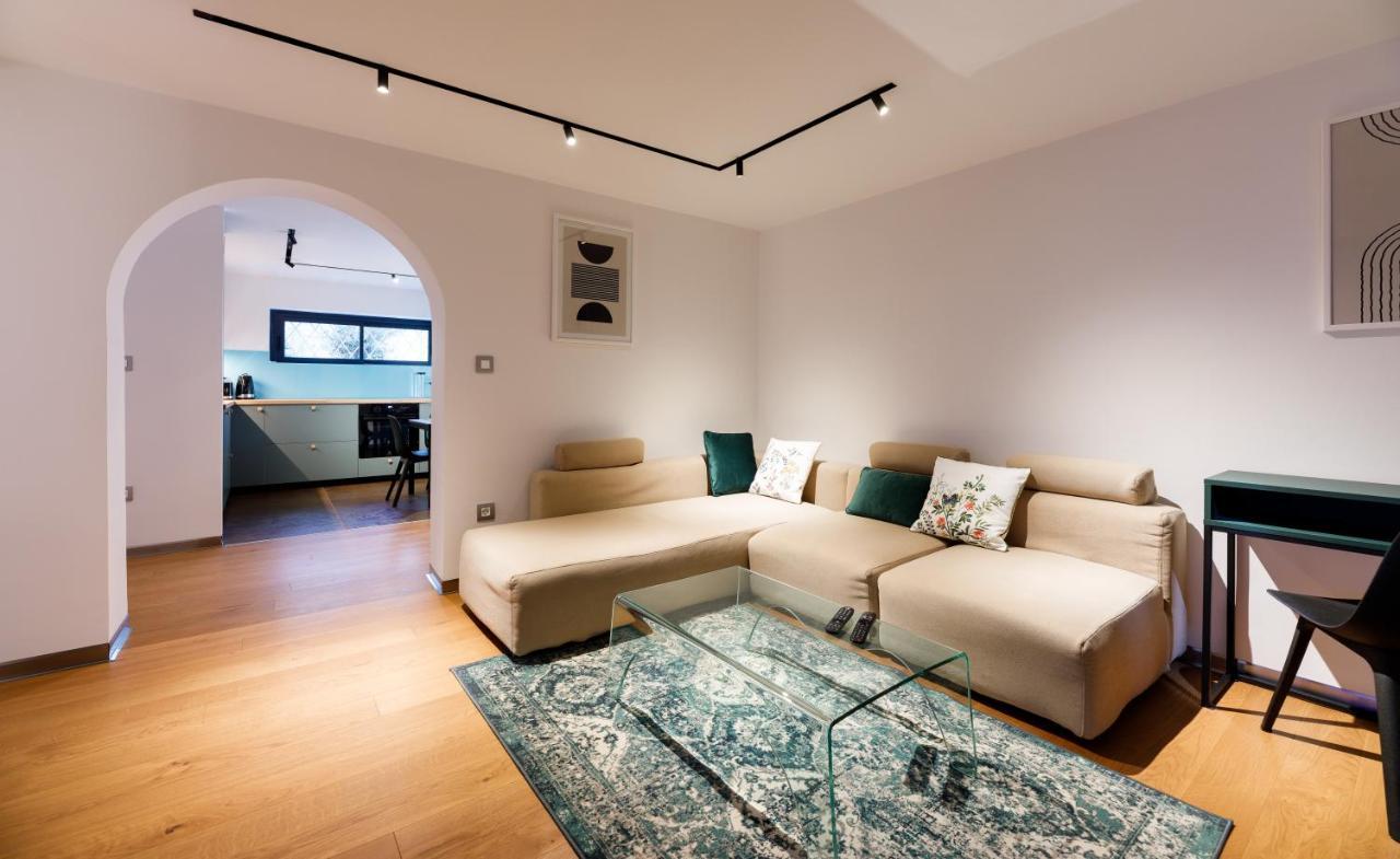 Stylish City Apartment Split Exterior foto